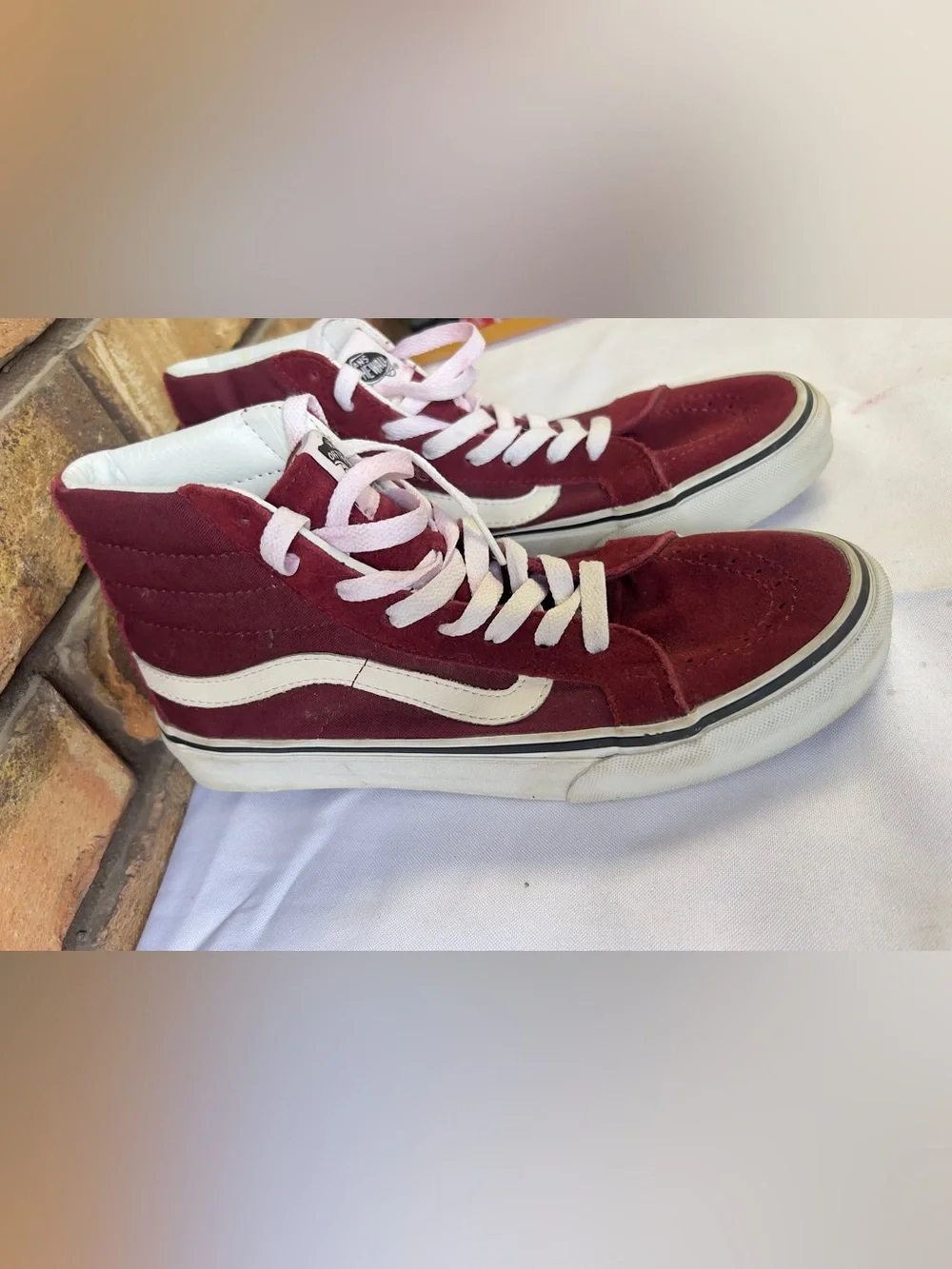 Vans Kids Maroon Suede High-Top Sneakers with White Accents men 6.5 women 8